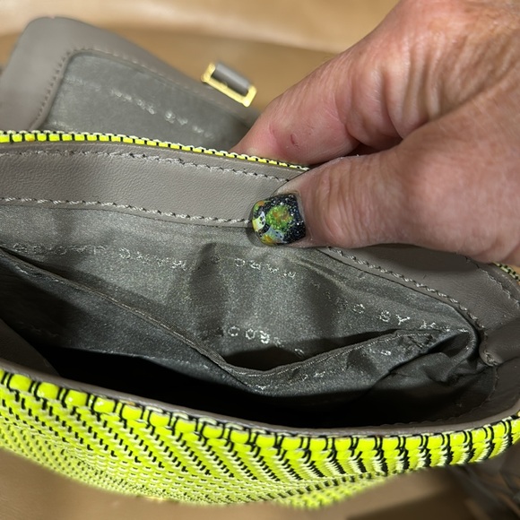 Marc Jacob’s cross body bag - Picture 2 of 8